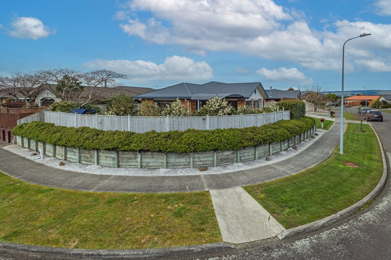 44 Meridian Grove, Kelvin Grove, Palmerston North - Carousel 2