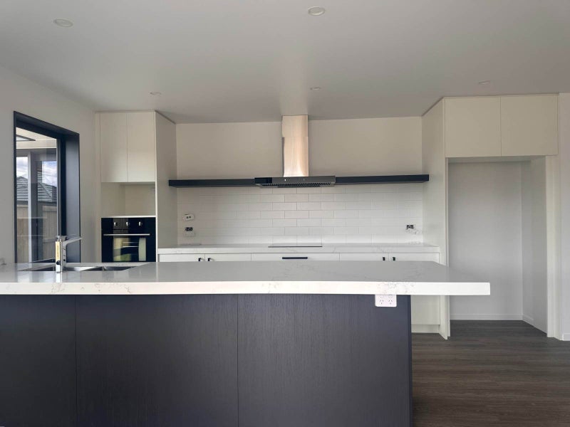 13 Taurangawaka Road, One Tree Point - Carousel 2