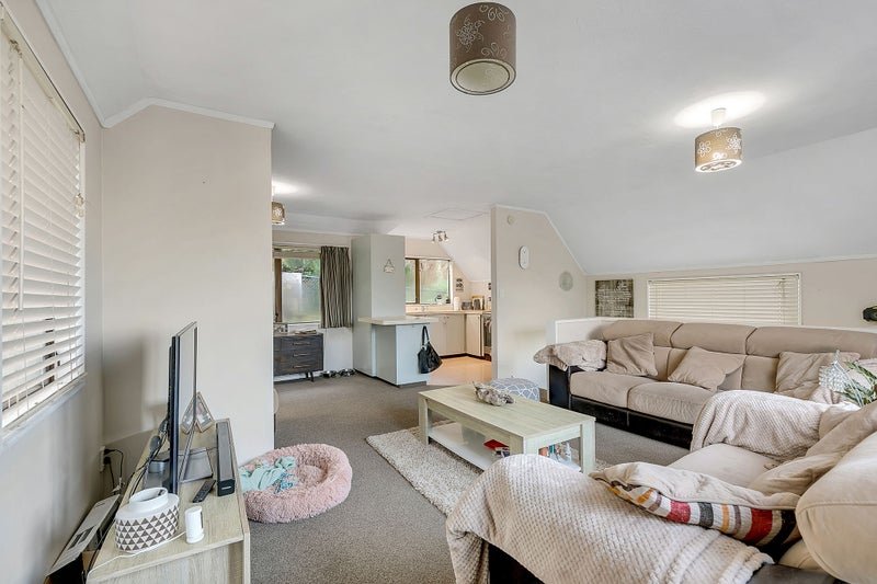 6/115 Owen Street, Newtown, Wellington - Carousel 1
