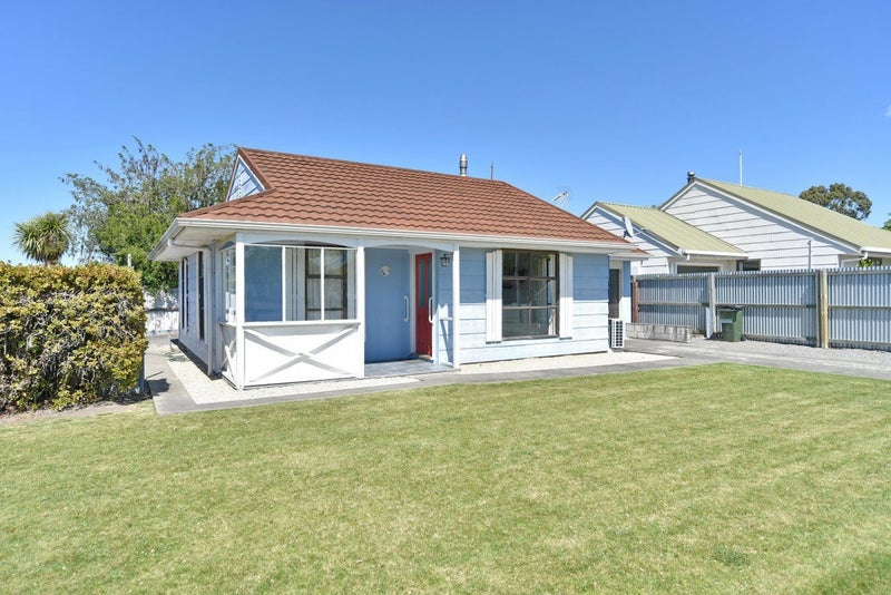 4 Amberley Beach Road, Amberley, Amberley - Carousel 1