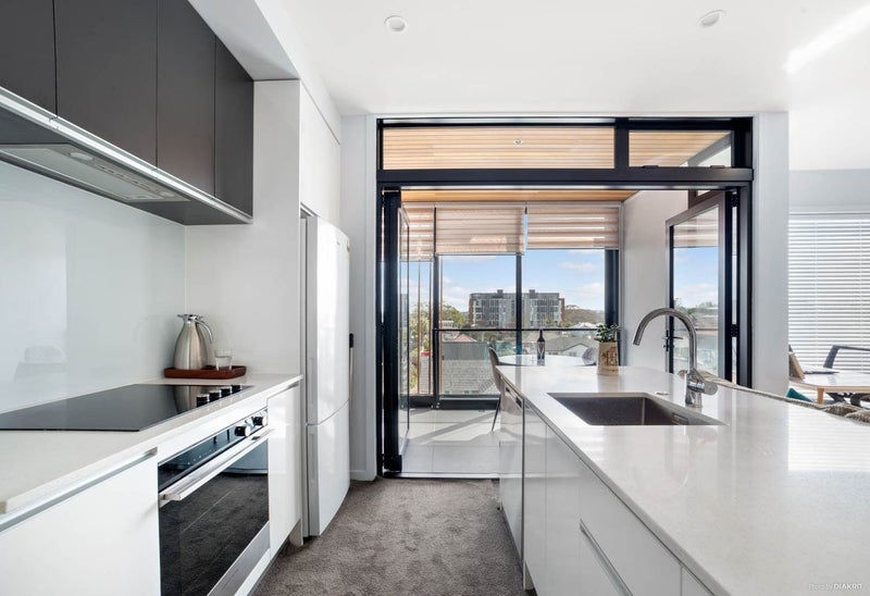 303/80 Anzac Street, Takapuna, Auckland - Carousel 2
