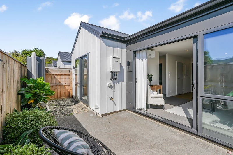 3/6 Exchange Street, Ebdentown, Upper Hutt - Carousel 9