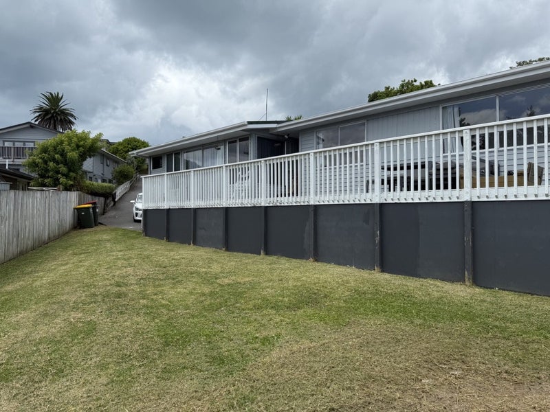 8A Moera Place, Stanmore Bay, Whangaparaoa - Carousel 1