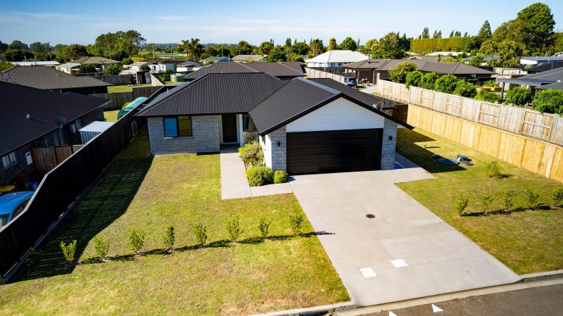 5 Penelope Place, Te Puke - Carousel 1