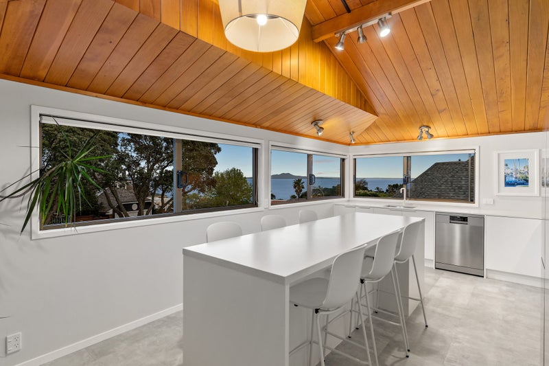 2/33 Sharon Road, Waiake, Auckland - Carousel 2