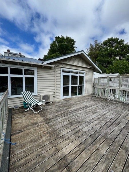 90 Nairn Street, Mount Cook, Wellington - Carousel 1