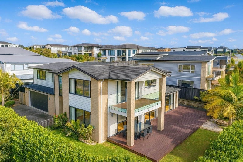 1 Tuangi Street, Long Bay, Auckland - Carousel 1