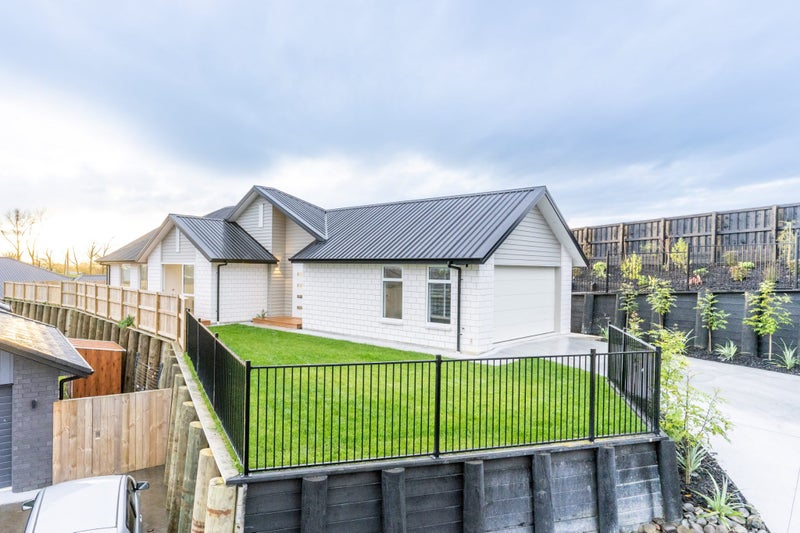 7 Gallants Place, Flagstaff, Hamilton - Carousel 2