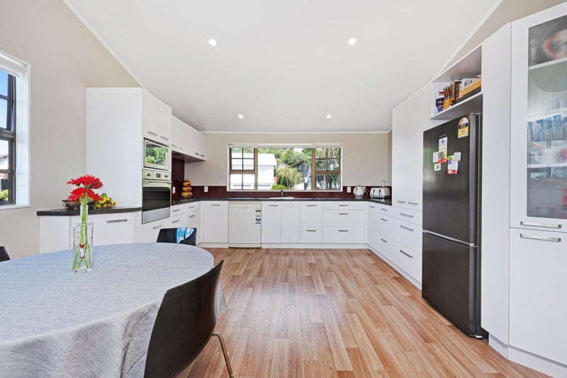 42 John Sims Drive, Broadmeadows, Wellington - Carousel 2