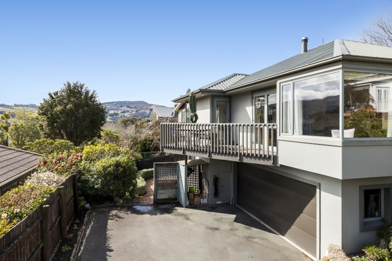 47 Balmacewen Road, Maori Hill, Dunedin - Carousel 1