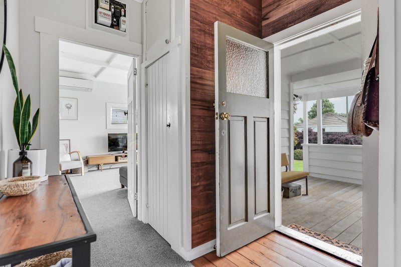 11 Winter Street, Fairfield, Hamilton - Carousel 2