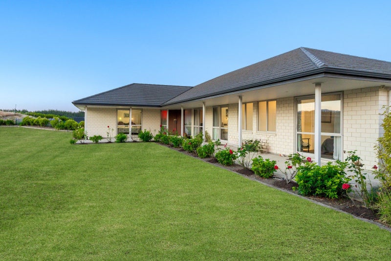 39 Eban Road, Redwood Valley, Richmond - Carousel 1