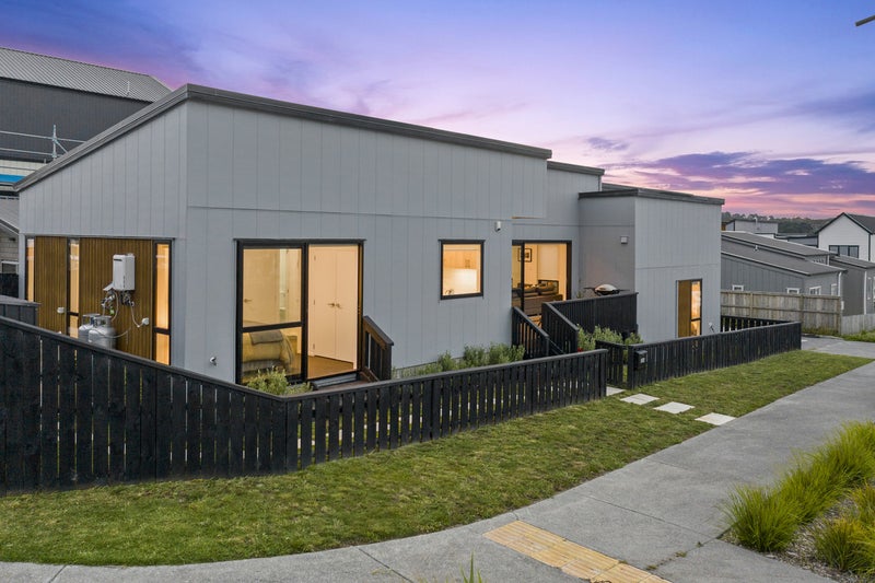 126 Tarapuka Road, Westgate, Auckland - Carousel 1