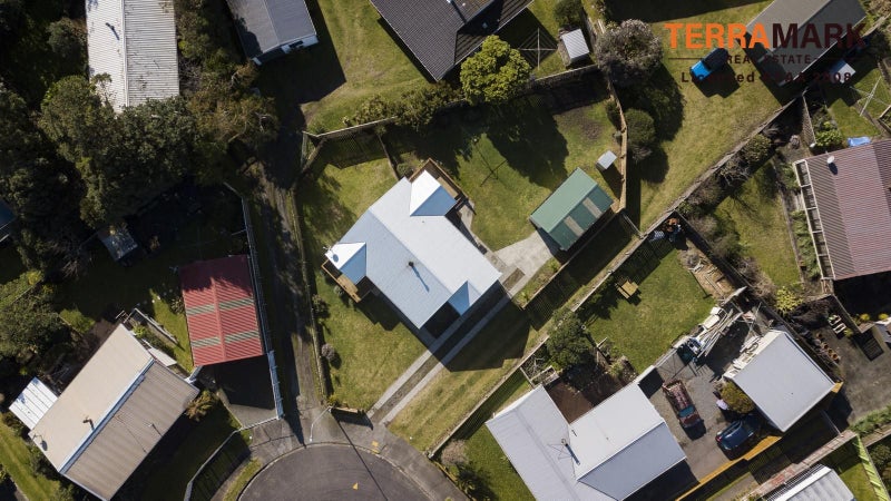 9 Hewson Crescent, Otaki Beach, Otaki - Carousel 2