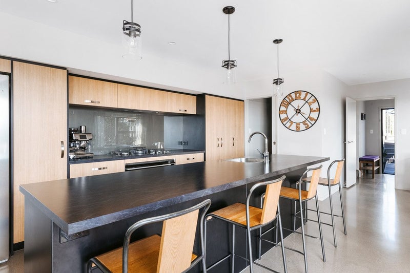 7 Greenvale Place, Welcome Bay, Tauranga - Carousel 2