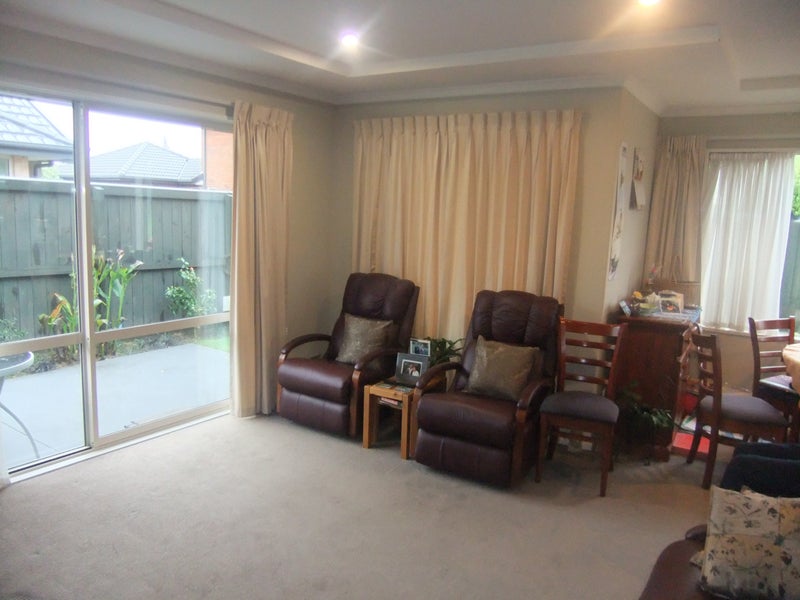 19 Bayliss Close, Northwood, Christchurch - Carousel 26