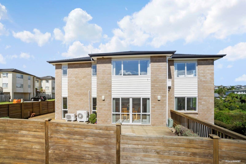 18 Sohlue Place, Oteha, Auckland - Carousel 2