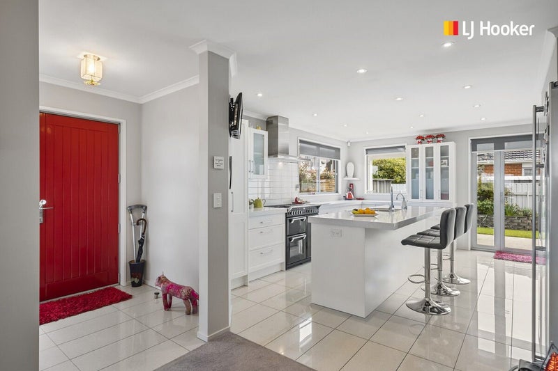 34 Carnarvon Street, Belleknowes, Dunedin - Carousel 2