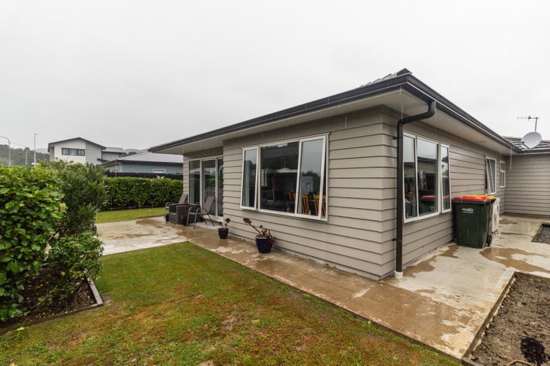 51 Grovedale Square, Wainuiomata, Lower Hutt - Carousel 22