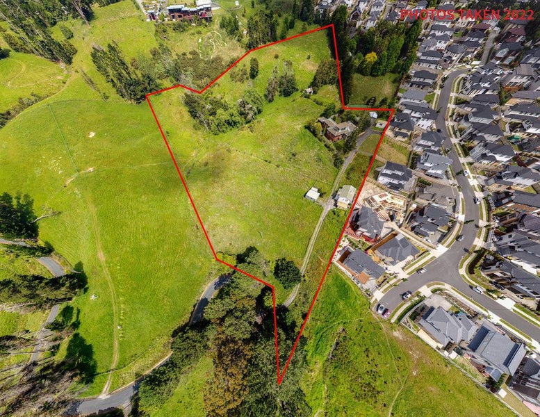 16 Babich Road, Henderson Valley, Auckland - Carousel 1