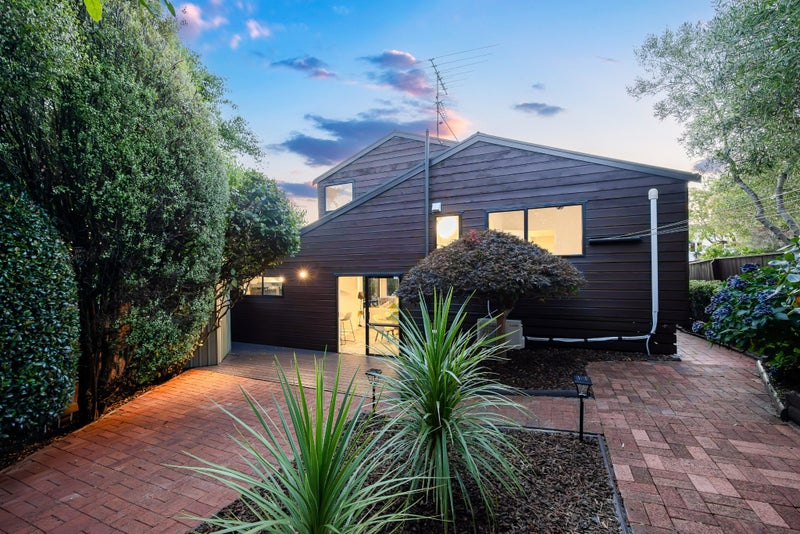 1A Pinewood Street, Avondale, Auckland - Carousel 2
