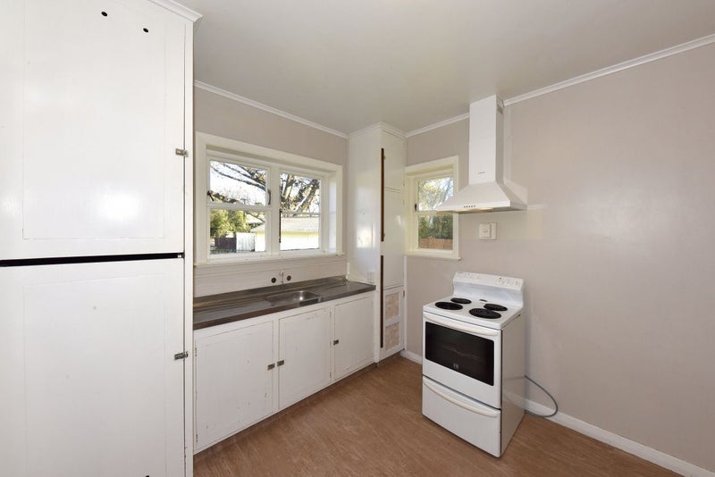 0 Ford Road - Carousel 2