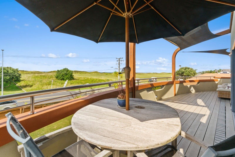 374 Papamoa Beach Road, Papamoa Beach, Papamoa - Carousel 2