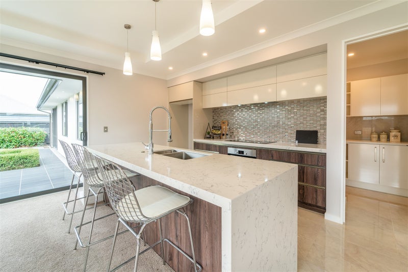 12 Bronco Drive, Aidanfield, Christchurch - Carousel 2