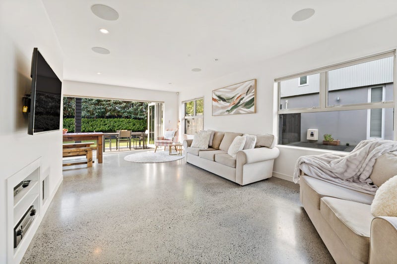 20A Hawkins Street, Meadowbank, Auckland - Carousel 2