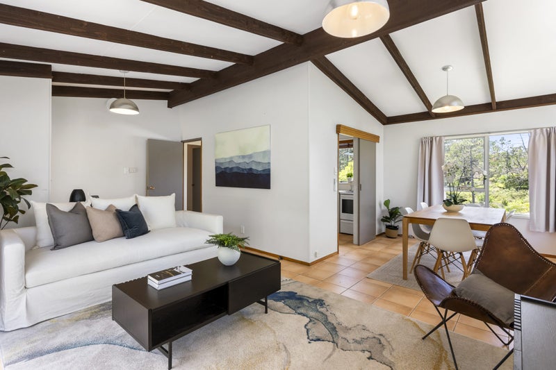 21 Erica Road, Sunnynook, Auckland - Carousel 2