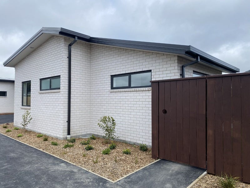 92A Neill Street, Hornby, Christchurch - Carousel 2