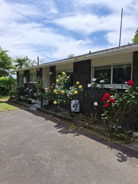 8B Taiporutu Place, Springfield, Rotorua - Carousel 1