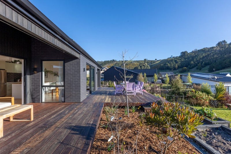 14 Carex Rise, Cracroft, Christchurch - Carousel 2