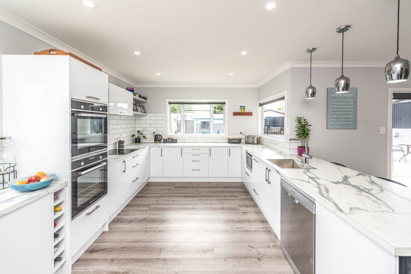 106 Somerset Road, Springvale, Whanganui - Carousel 1