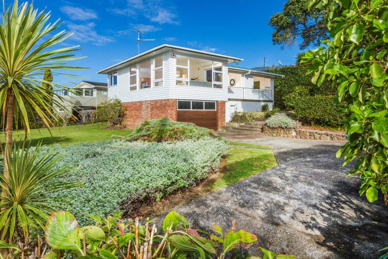 14 Sunrise Avenue, Mairangi Bay, Auckland - Carousel 1