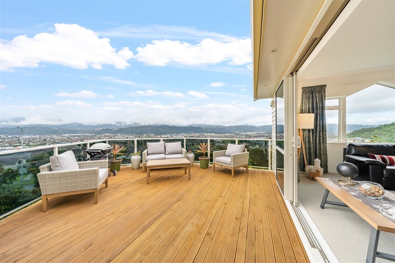 11 Garrett Place, Riverstone Terraces, Upper Hutt - Carousel 1