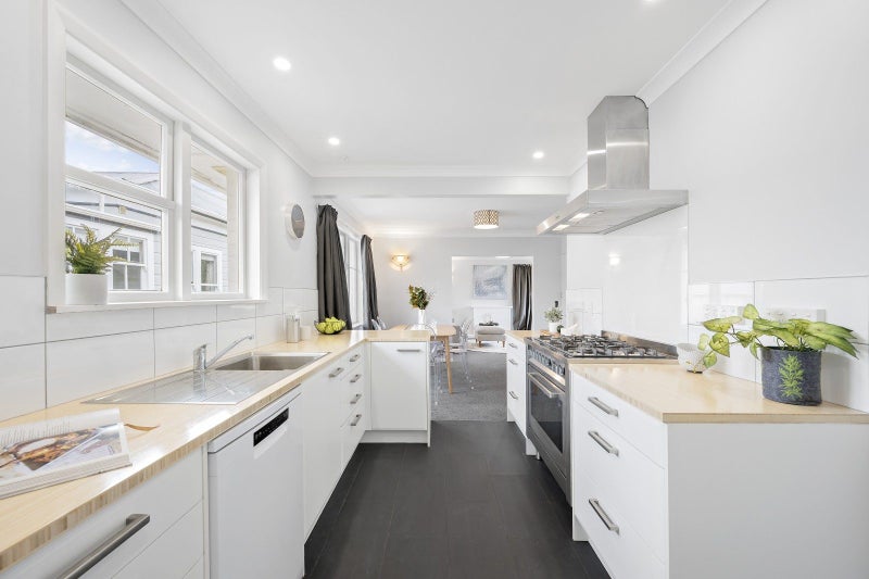 19 Victoria Street, Ebdentown, Upper Hutt - Carousel 2