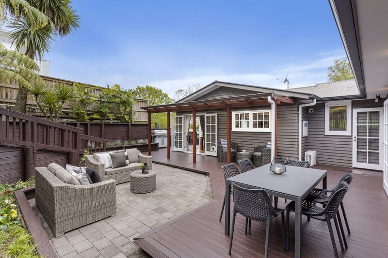 59 Vandeleur Avenue, Birkdale, Auckland - Carousel 1