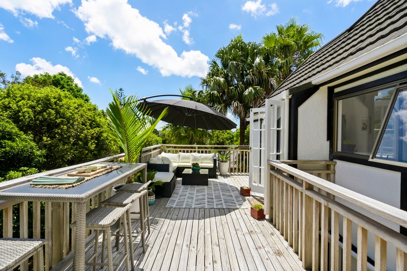 2/107 Stott Avenue, Birkdale, Auckland - Carousel 2