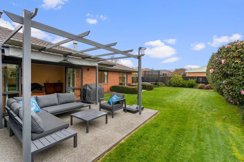 8 Ernest Gray Place, Halswell, Christchurch - Carousel 2