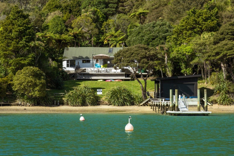 0 Lochmara Bay, Lochmara Bay, Marlborough Sounds - Carousel 1