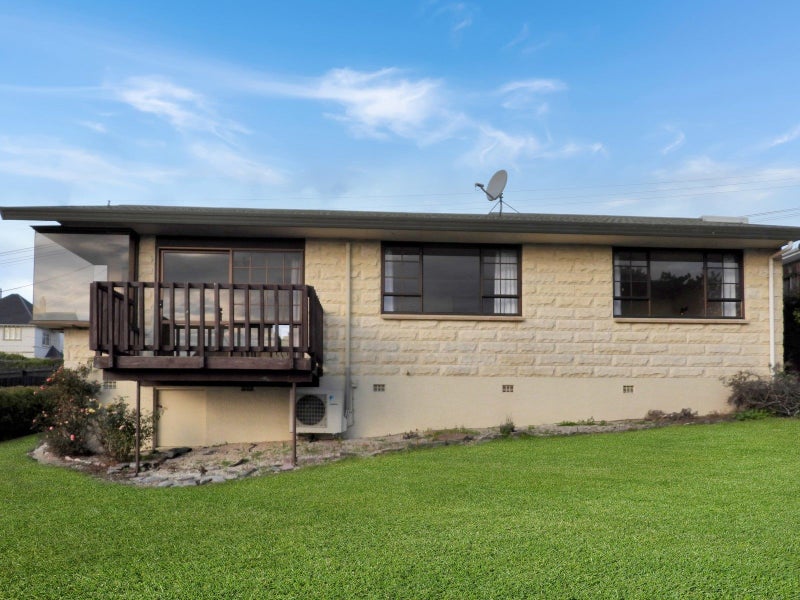 20 Till Street, South Hill, Oamaru - Carousel 13