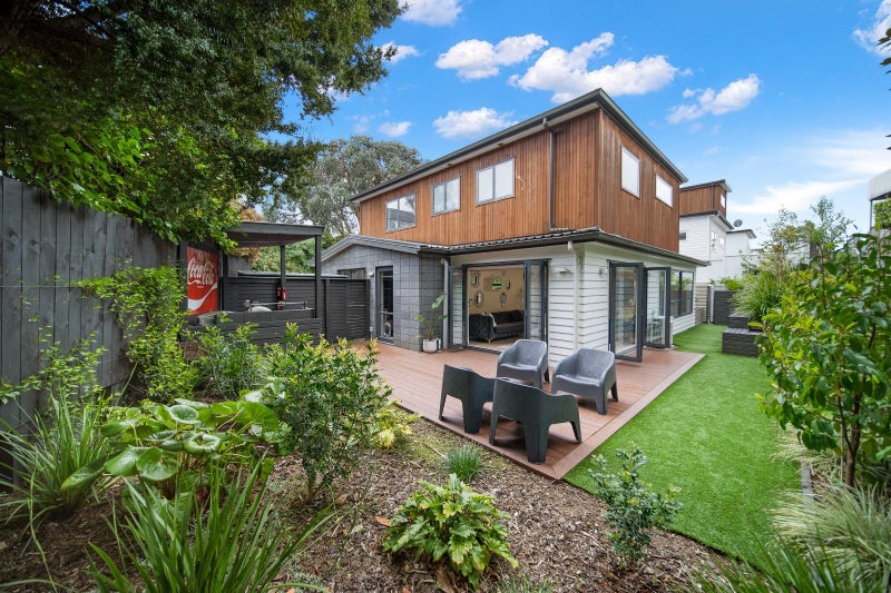 40A Gills Road, Bucklands Beach, Auckland - Carousel 1