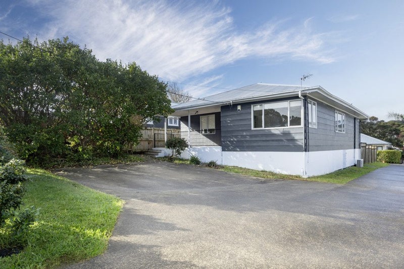 22 Norman Road, Titirangi, Auckland - Carousel 1