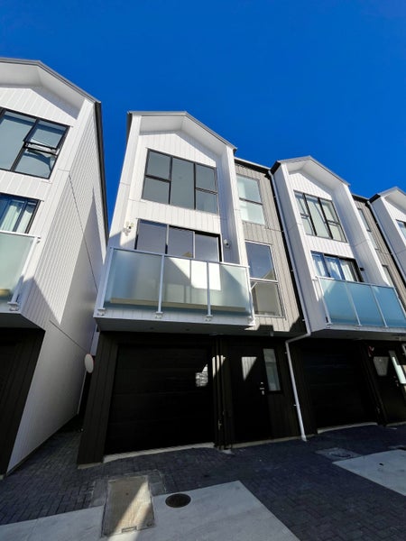 6/12 Ewenson Avenue, One Tree Hill, Auckland - Carousel 9