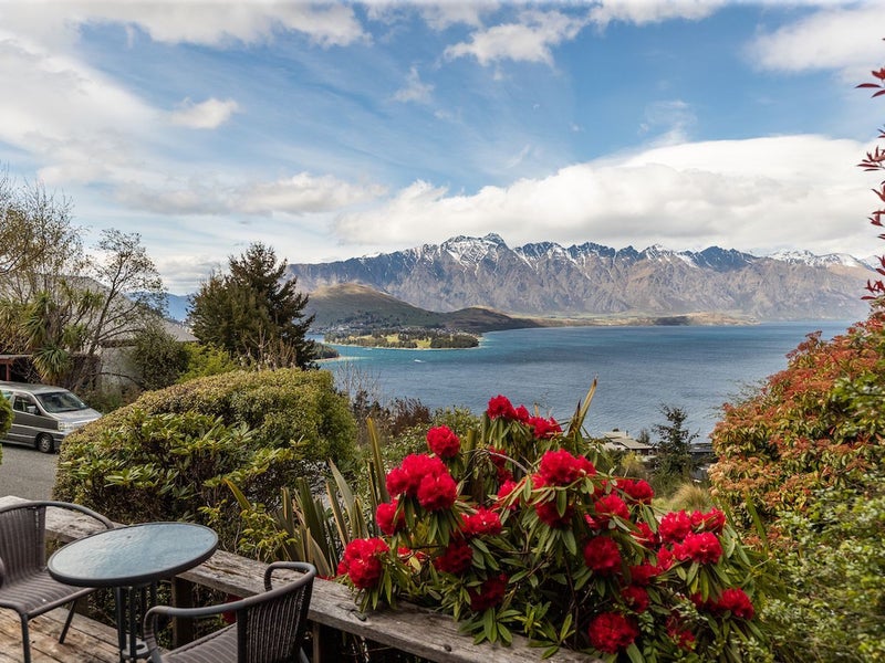 9B Richards Park Lane, Fernhill, Queenstown - Carousel 1