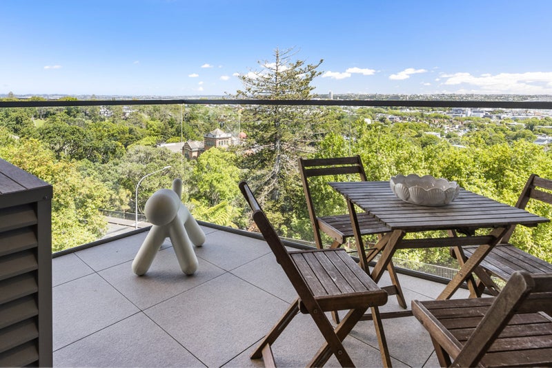 607/5 Howe Street, Auckland Central, Auckland - Carousel 1