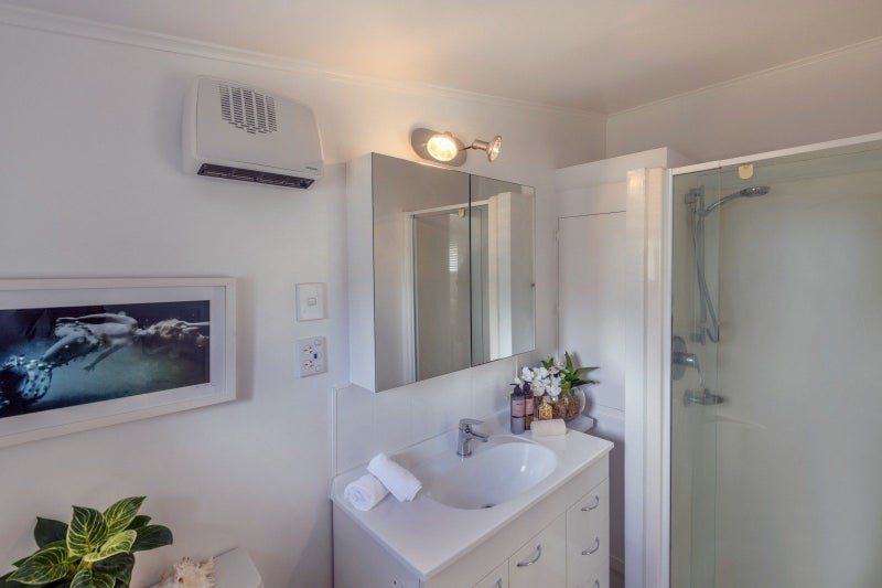 101 Churchill Drive, Crofton Downs, Wellington - Carousel 18