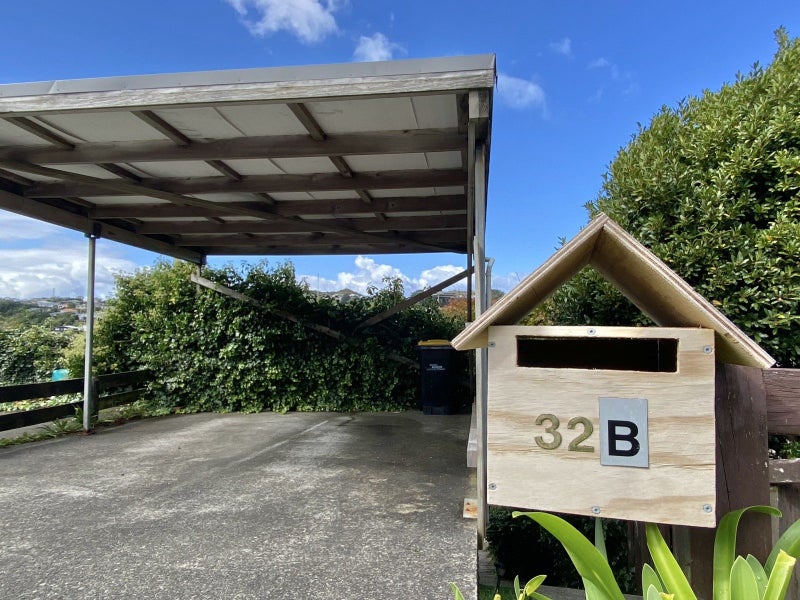 32B Cheltenham Terrace, Newlands, Wellington - Carousel 19