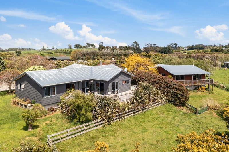 14 Arthur Road, Paraite, New Plymouth - Carousel 28
